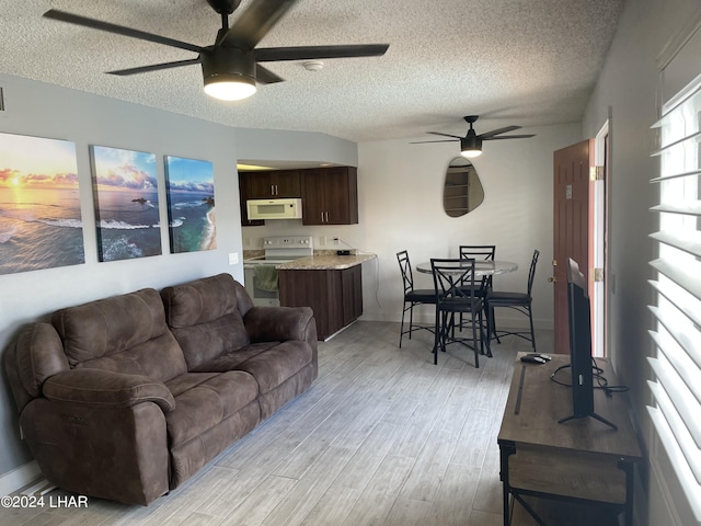 1989 Mesquite Ave Unit 32, Lake Havasu City, AZ 86403 - photo 2