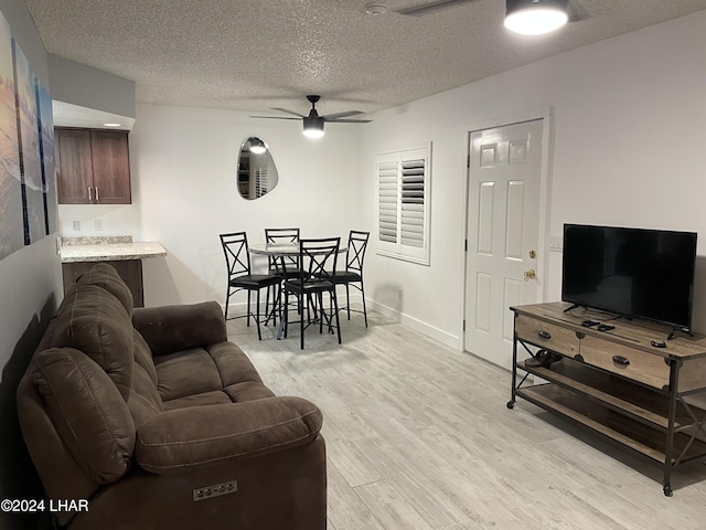 1989 Mesquite Ave Unit 32, Lake Havasu City, AZ 86403 - photo 3