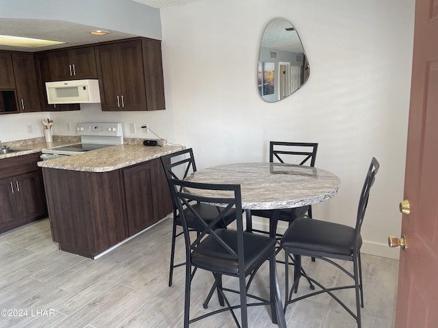 1989 Mesquite Ave Unit 32, Lake Havasu City, AZ 86403 - photo 6