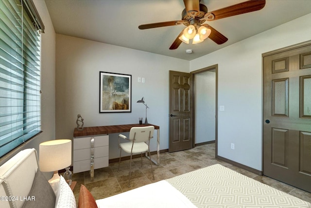 bedroom with ceiling fan