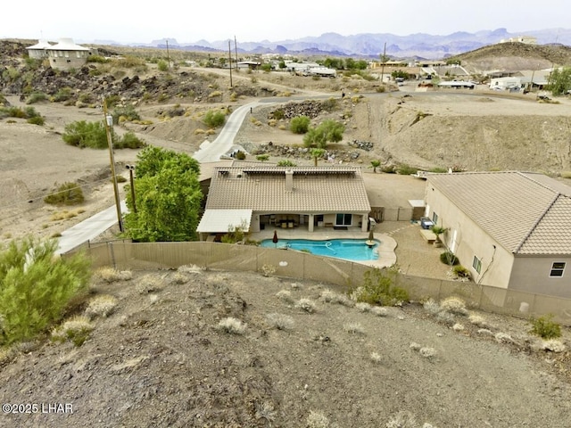 bird's eye view featuring a mountain view