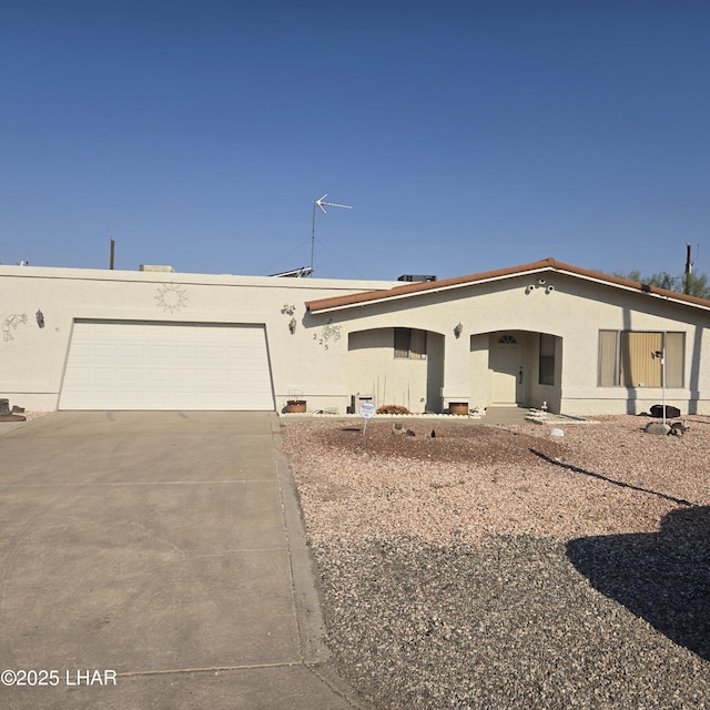 225 Coral Dr, Lake Havasu City, AZ 86403 - photo 1