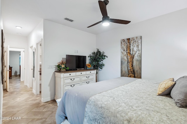 bedroom featuring ceiling fan