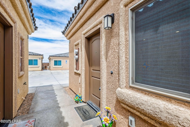 2950 N Kiowa Blvd Unit B102, Lake Havasu City, AZ 86404 - property entrance with stucco siding