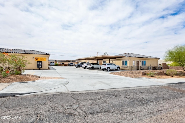 2950 N Kiowa Blvd Unit B102, Lake Havasu City, AZ 86404 - view of partially covered parking lot