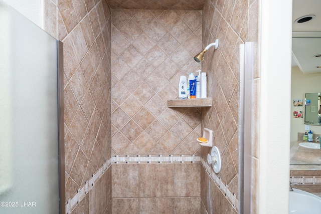 1351 London Bridge Rd Unit 2, Lake Havasu City, AZ 86404 - full bathroom with a garden tub