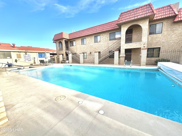 2085 Mesquite Ave Unit 61, Lake Havasu City, AZ 86403 - community pool featuring stairway and a patio