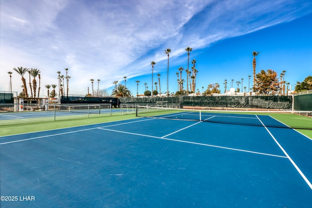 1824 Montana Vis Unit D, Lake Havasu City, AZ 86403 - view of tennis court featuring fence