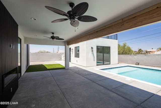 2185 Palo Verde Blvd S, Lake Havasu City, AZ 86403 - view of swimming pool featuring a fenced backyard, ceiling fan, and a patio