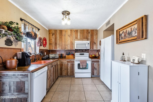 829 Manor Dr, Lake Havasu City, AZ 86403 - photo 19