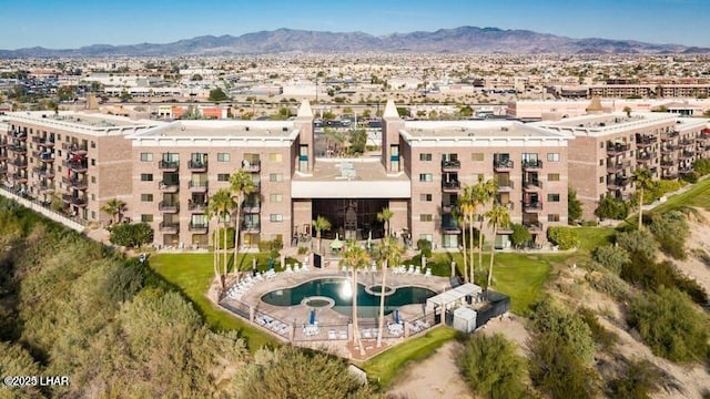 bird's eye view featuring a mountain view