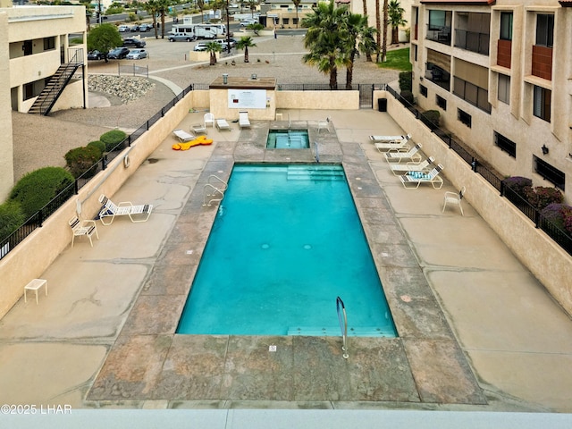 500 S Lake Havasu Ave N Unit A12, Lake Havasu City, AZ 86403 - community pool with fence and a patio area