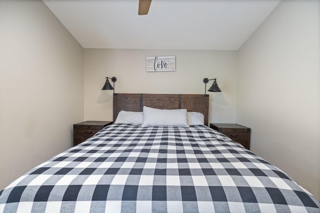 bedroom featuring ceiling fan