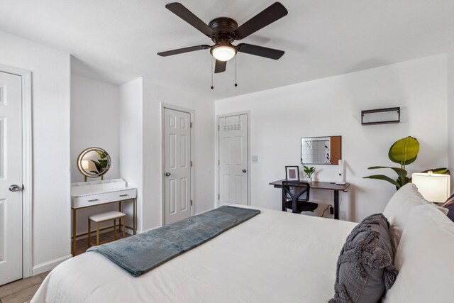 925 S Purdue Ave, Fresno, CA 93727 - bedroom featuring a ceiling fan