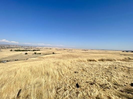 view of local wilderness featuring a rural view