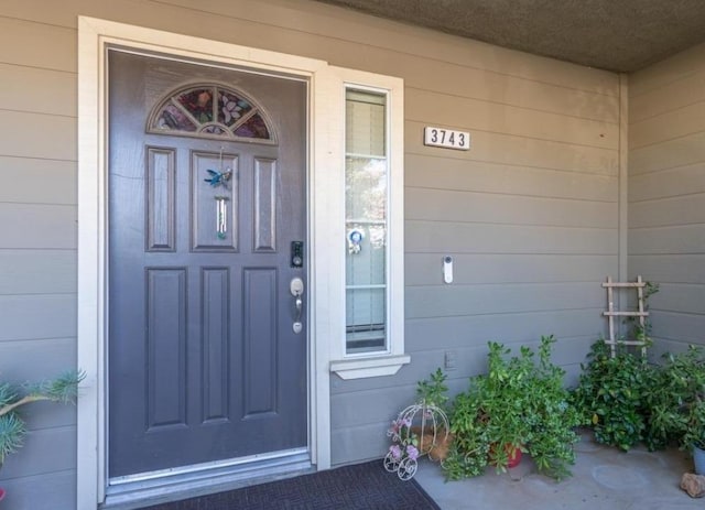 view of property entrance