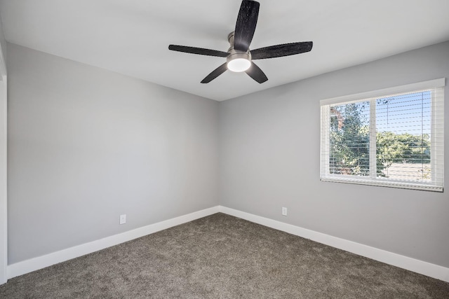 unfurnished room featuring carpet flooring and ceiling fan