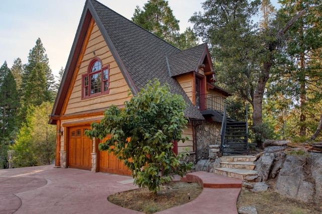 view of front of home featuring a garage