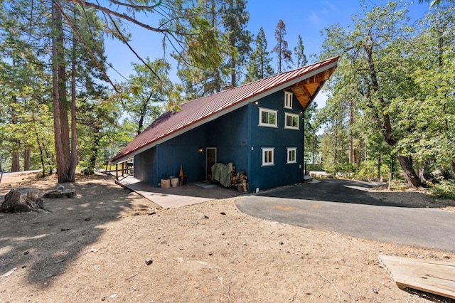 view of home's exterior