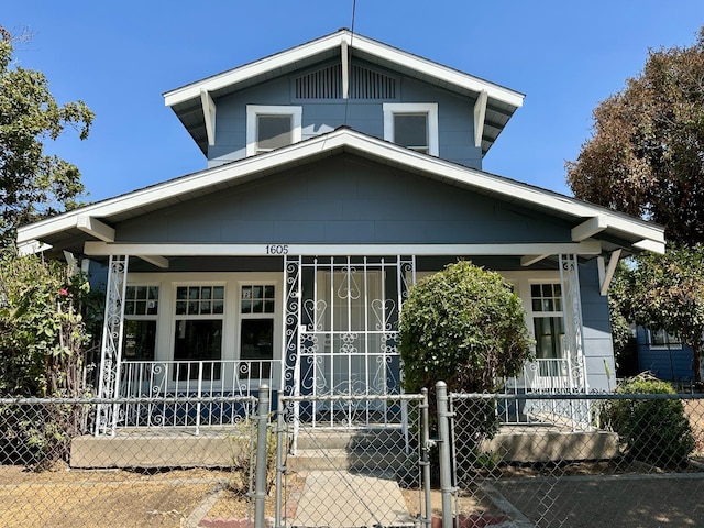 view of front facade