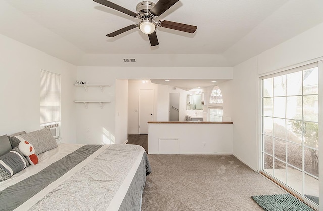 bedroom featuring carpet floors and ceiling fan