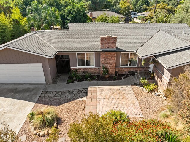 view of front of house with a garage