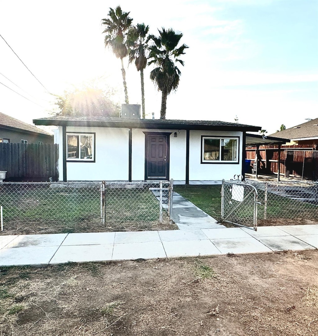 view of front of home