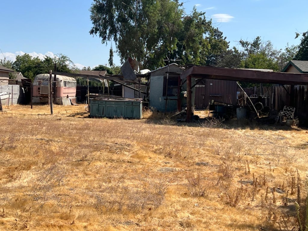 311 Stadium Rd, Madera, CA 93637 - photo 3