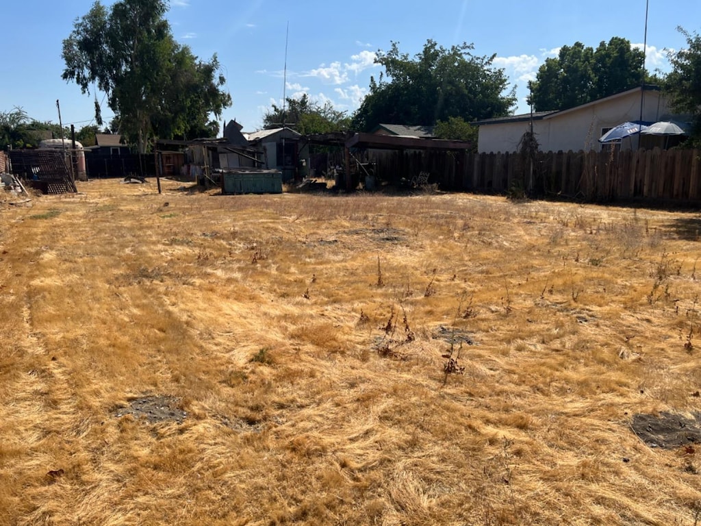 311 Stadium Rd, Madera, CA 93637 - photo 2
