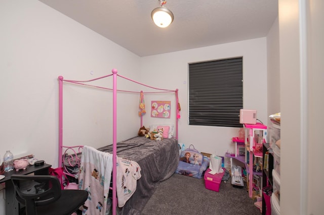 bedroom with carpet flooring