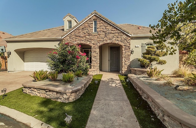 view of front of house with a garage