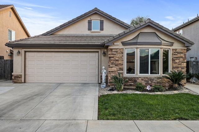 view of front of house featuring a garage