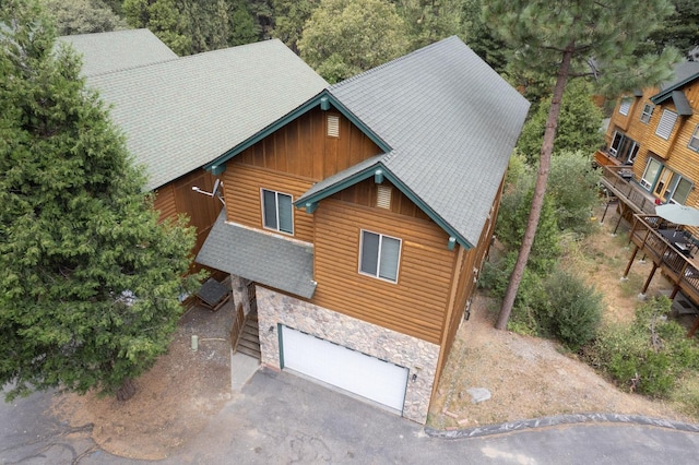 view of front of house featuring a garage