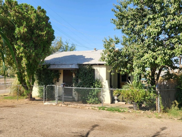 view of front facade