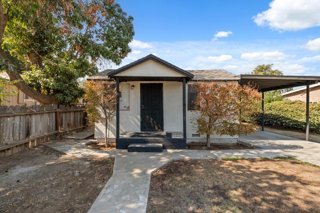 view of front of home