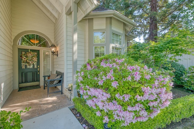 view of property entrance