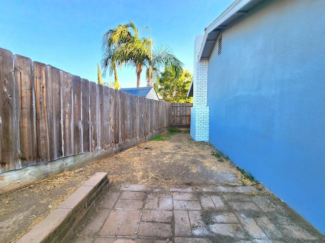 view of yard with a patio