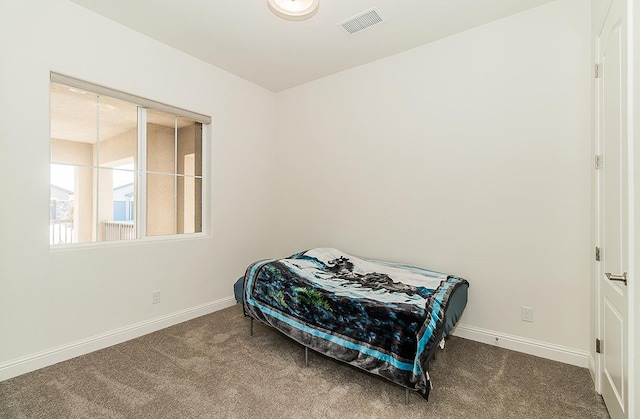 bedroom with carpet