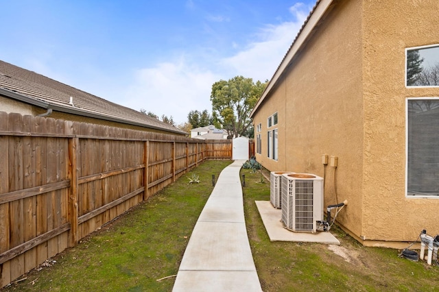 view of yard with cooling unit