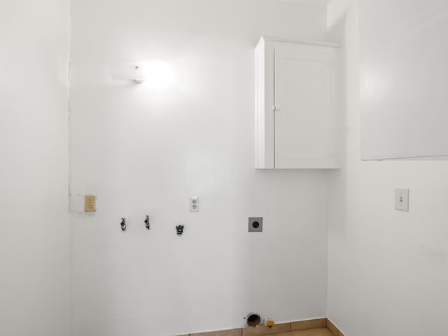 laundry room with gas dryer hookup, hookup for an electric dryer, and washer hookup