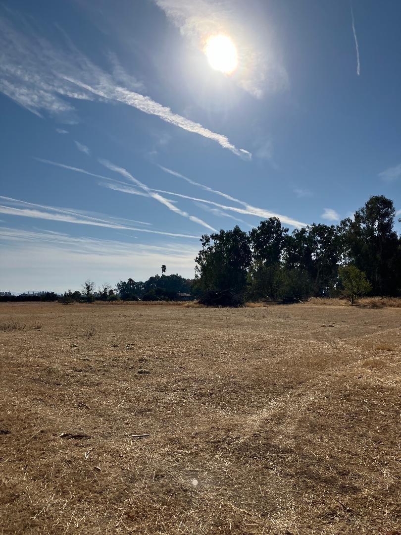 6960 N Highland Ave, Clovis, CA 93619