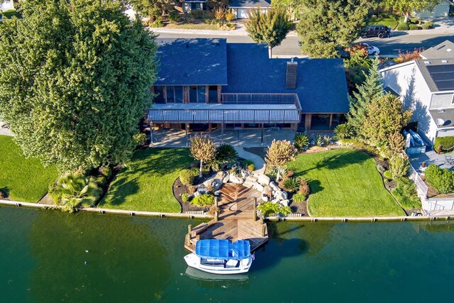 bird's eye view featuring a water view