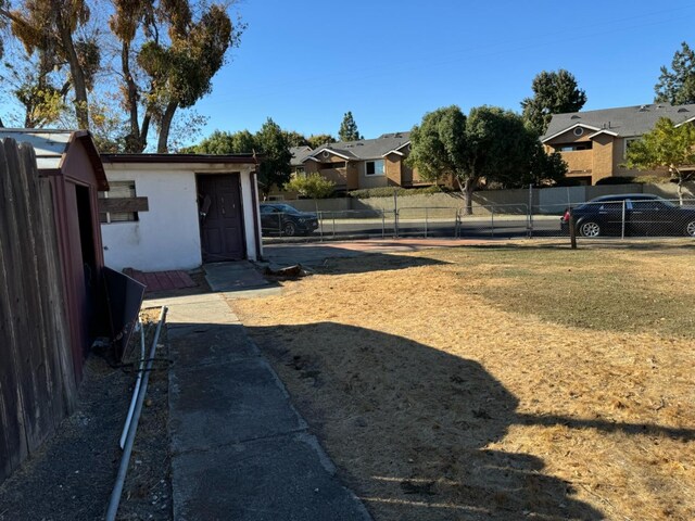 2724 Sparks Way, Modesto, CA 95350 - photo 7