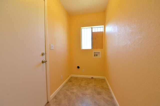 339 N Delno Ave, Fresno, CA 93706 - laundry area with hookup for a washing machine and baseboards