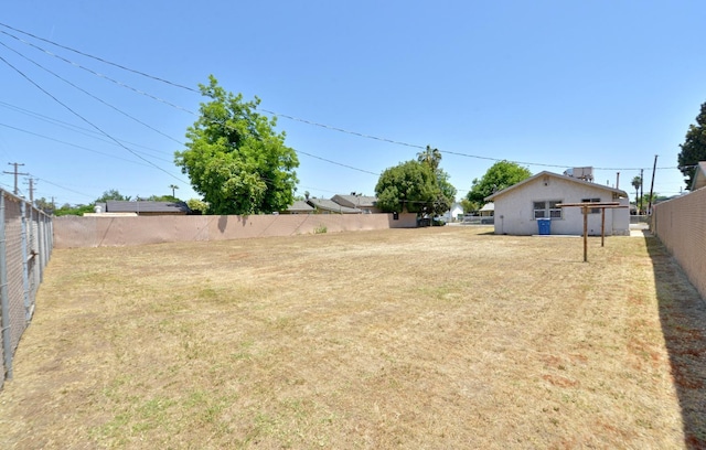 339 N Delno Ave, Fresno, CA 93706 - view of fenced backyard