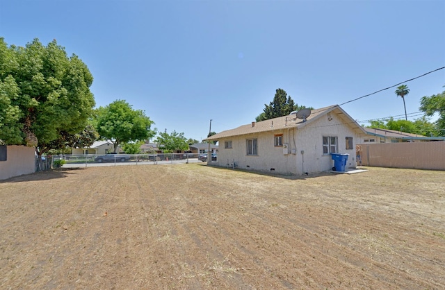 339 N Delno Ave, Fresno, CA 93706 - rear view of house with crawl space