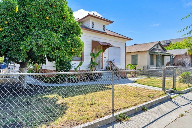 236 E St, Fresno, CA 93706 - view of front of home with an attached garage