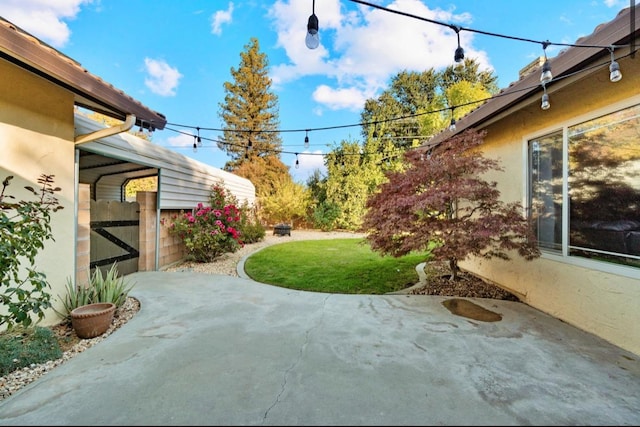 view of yard with a patio area