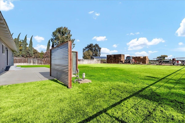 view of yard with a patio