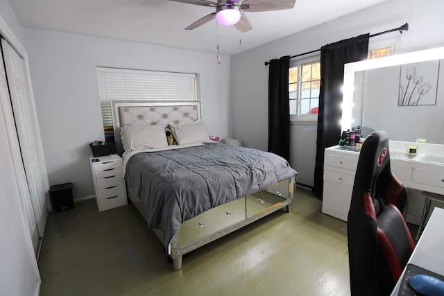 bedroom featuring a ceiling fan